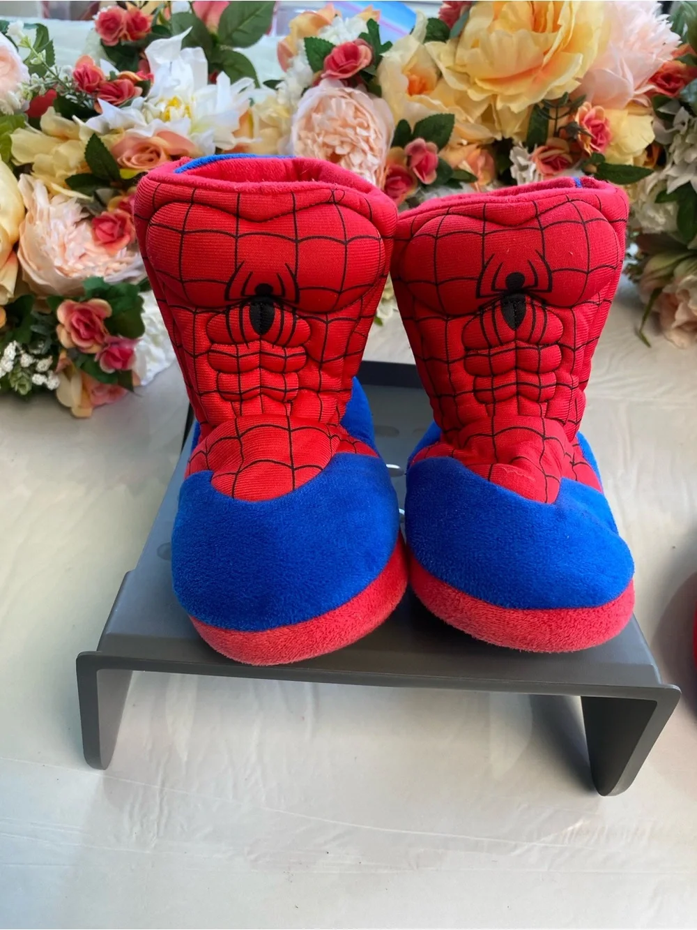 Spider-Man Kids Plush Slipper Bundle 2 Pairs Red Size 9/10 Cozy Indoor Shoes